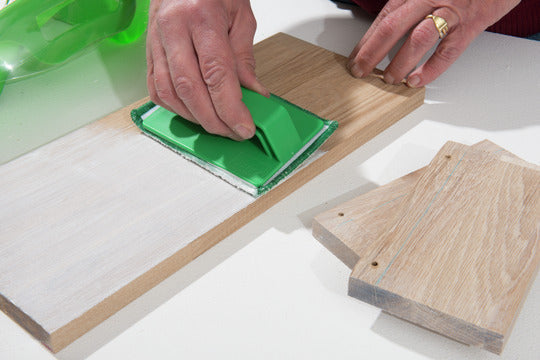Osmo Superpad Holder with Applicator Fleece in use